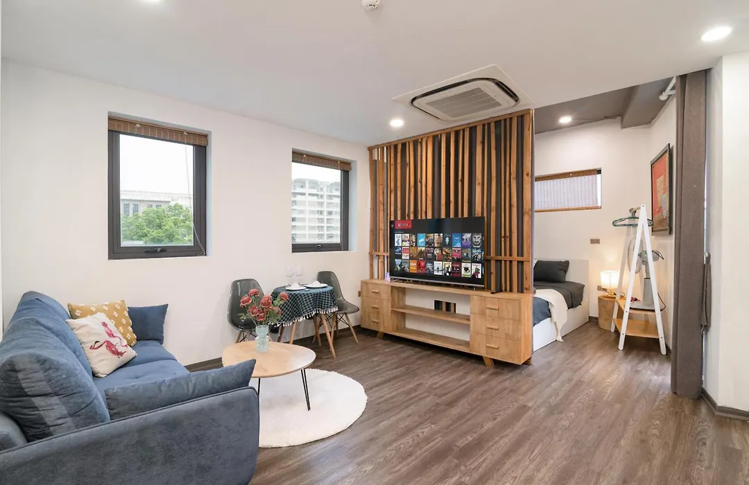 6 Le Thanh Tong Building-1